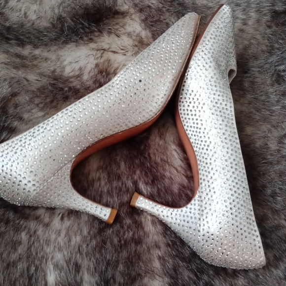 Stuart Weitzman  heels - Picture 5 of 16